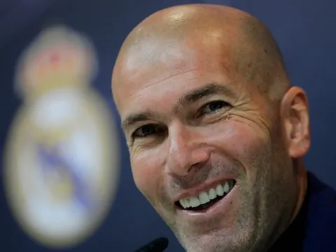 CHÍNH THỨC: Zidane trở lại Real Madrid, nhận hợp đồng chưa từng có!