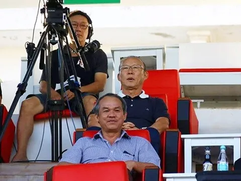 HAGL thua đau: Thôi thì bầu Đức quên V-League, mơ... World Cup