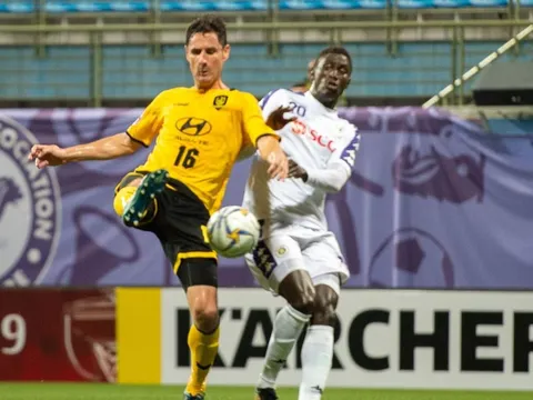 Trò cưng HLV Park Hang-seo "tịt ngòi", Hà Nội FC bị chia điểm