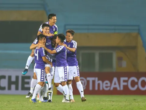 HLV Chu Đình Nghiêm: Hà Nội thắng 10-0 vì tôn trọng đối thủ