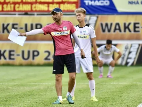 HAGL giành 4 điểm/2 trận, HLV Lee Tae-hoon vừa hay vừa hên