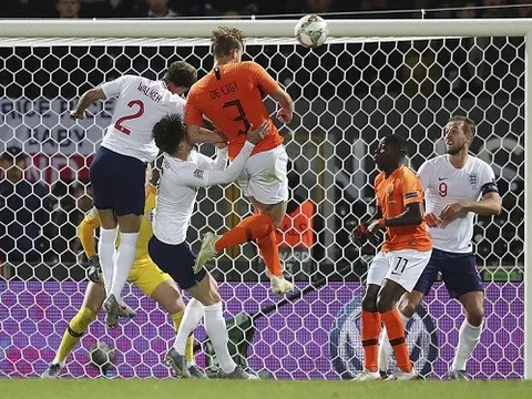 Hai trò cưng của Pep lép vế toàn tập trong ngày De Ligt chơi như lên đồng