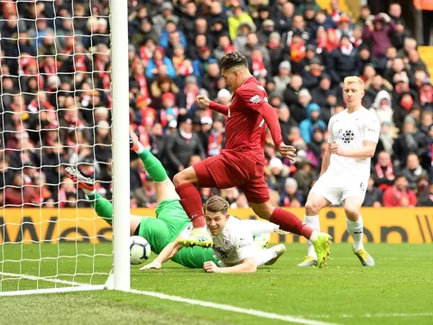 Hàng thủ của Liverpool đang có vấn đề