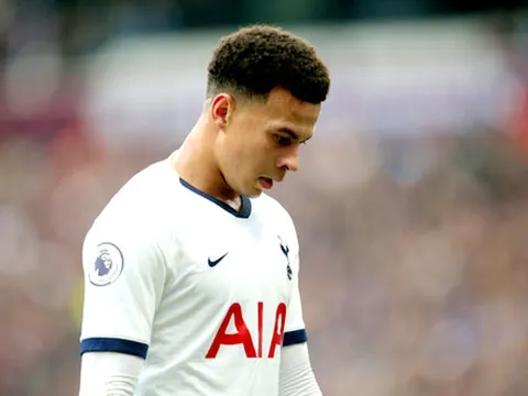 Hành xử ngông cuồng, 'cục cưng của Mourinho' phải công khai xin lỗi