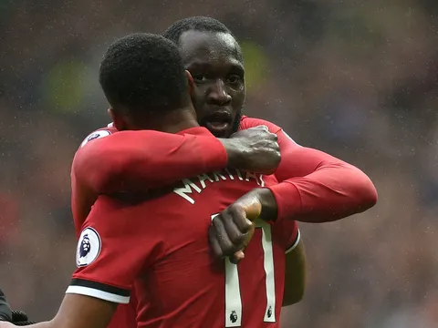 "Man United nên giữ lại Lukaku và bán cậu ta"