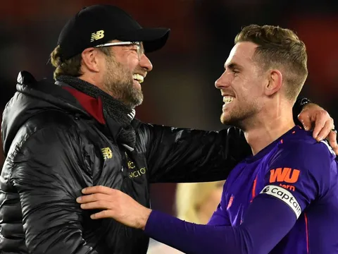 "Henderson là cầu thủ đáng thương nhất tại Liverpool"