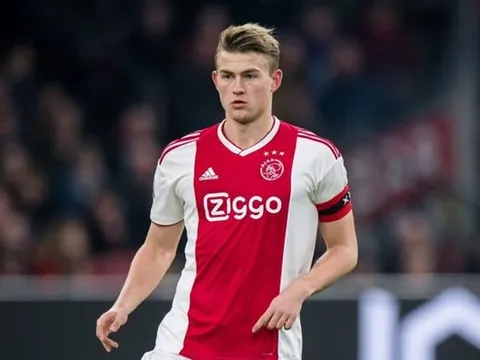 "Nước cờ" hay của Barca trong thương vụ De Ligt