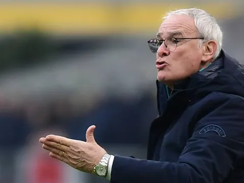 Thua thảm, huyền thoại Ngoại hạng Anh tức giận: 'Tôi sẽ ăn tươi các cầu thủ'