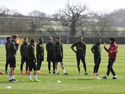 Ông lớn đình đám đều tỏa sáng C1, áp lực đè nặng Arsenal tại C2