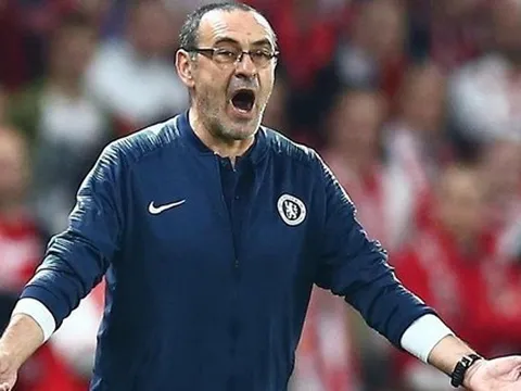 HLV Chelsea bị buộc tội vì thái độ không chuẩn