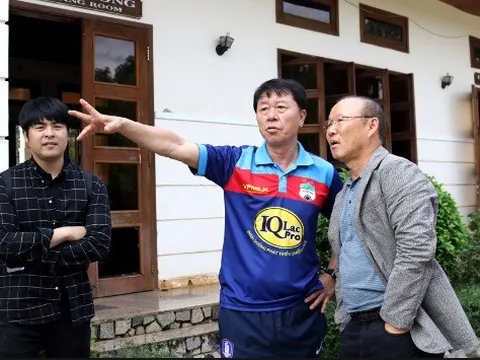 Điểm tin bóng đá Việt Nam sáng 27/4: Cầu thủ nữ Việt lần đầu xuất ngoại, ông Chung bật mí về HLV Park Hang-seo