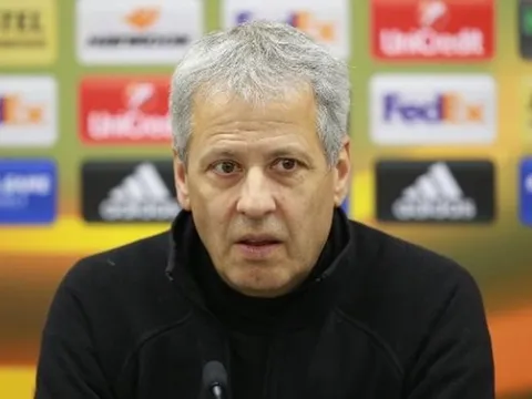 HLV Dortmund thực hiện điều chỉnh bất ngờ, mở đường cho Haaland vào đội hình chính