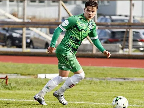 HLV Park Hang-seo thận trọng, Alexander Đặng về Việt Nam thi đấu tại V-League?