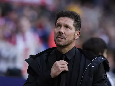 HLV Simeone bất ngờ ca ngợi Messi và Valverde trước trận đánh lớn