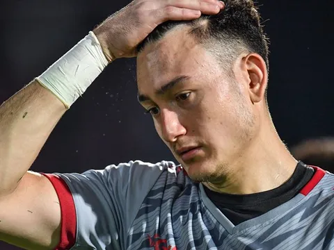 HLV Thái Lan dự khán trận đấu của Văn Lâm, chuẩn bị cho King's Cup