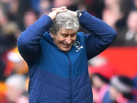 HLV West Ham: "Chúng tôi có thể đã thắng Man United nếu..."