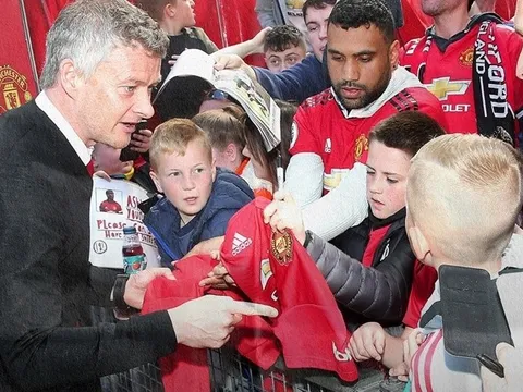 'Họ biết Man Utd không vào cửa hàng để mua danh hiệu'