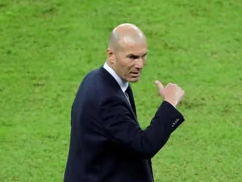 Huỷ diệt "bầy dơi", Zidane nói 1 điều về "bom xịt triệu đô"