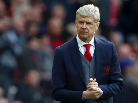Huyền thoại Arsenal chỉ cái tên xứng đáng thay Maurizio Sarri ở Chelsea