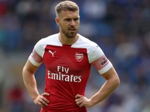 Huyền thoại Arsenal lo lắng cho tương lai không có Ramsey