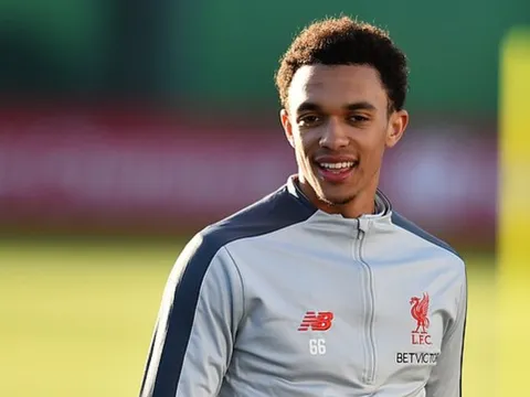 Huyền thoại Cafu lên tiếng chỉ bảo sao trẻ Liverpool