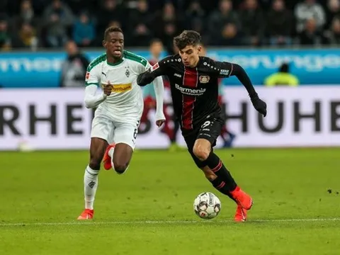 Huyền thoại cảnh tỉnh sự việc "ngọc quý 90 triệu" đến Bayern