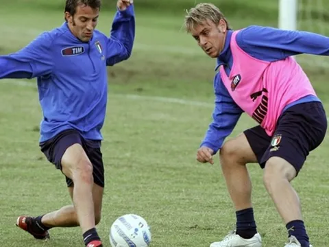 Huyền thoại Juventus gửi thông điệp cảm động đến De Rossi