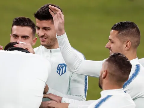 Trở về mái nhà xưa, người cũ Juventus rạng rỡ cười đùa