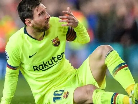 HLV Barca: "Messi như bị tông bởi 1 chiếc xe tải"