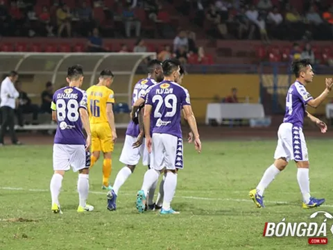 TRỰC TIẾP Hà Nội 4-0 SLNA (Kết thúc): Đội khách không thể kháng cự