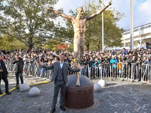 Thị trưởng gợi ý dời tượng Zlatan từ Thụy Điển về Milan trưng bày