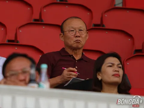 HLV Lê Huỳnh Đức liên tục phàn nàn về Đức Chinh, HLV Park Hang-seo liệu có vui?