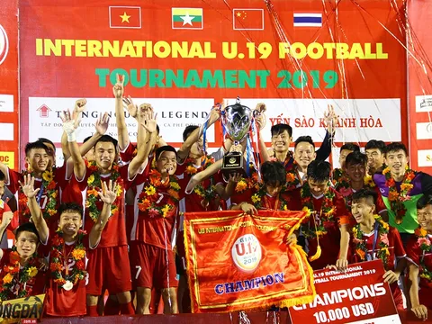 Thắng nhẹ U19 Thái Lan, Việt Nam lên ngôi vô địch