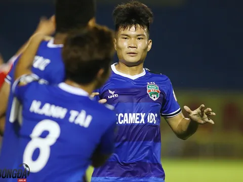 HLV Bình Dương nói về bàn thắng gây tranh cãi với Viettel