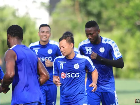 Quang Hải, Văn Hậu quá tải, HLV trưởng Hà Nội FC ngao ngán