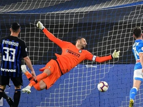 Thua thảm ở San Paolo, Inter Milan mất vị trí thứ 3 tại Serie A