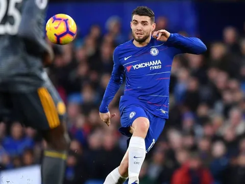 Inter Milan muốn sở hữu tiền vệ đang chơi cho Chelsea