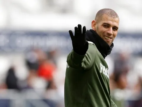 Fan Man Utd: "Mua cậu ấy, thà gọi lại Fellaini còn hơn"