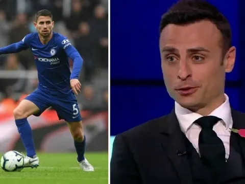 Cựu sao MU bênh vực cầu thủ Chelsea