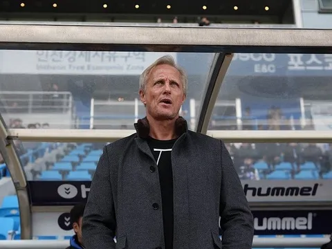 Báo Hàn nói sự thật về thầy của Công Phượng tại Incheon United