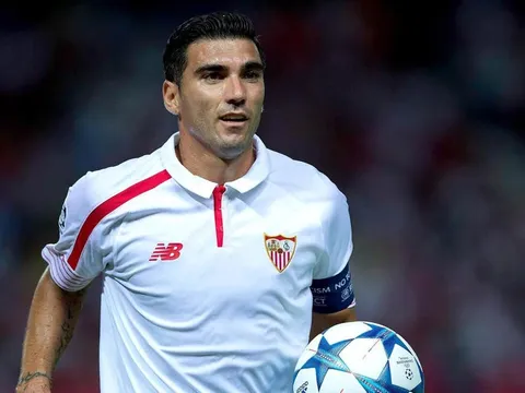 Jose Antonio Reyes được tri ân tại CK Champions League