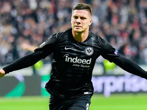 Gặp Real thương thảo, thần đồng Serbia sắp cập bến Bernabeu?