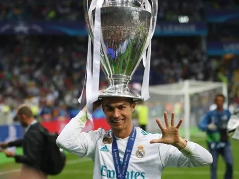 Juventus bị loại khỏi Champions League: Nhà vua bị phế truất?