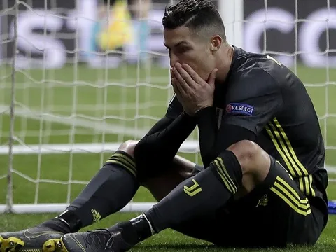 Juventus thua thảm, Allegri nhận xét thật lòng về màn thể hiện của Ronaldo