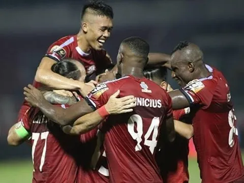 CLB TP.HCM tiếp tục bay cao: Bí quyết đơn giản chính là ... "Fergie Time"