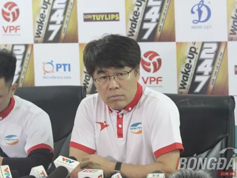 HLV Lee Heung-sil tiết lộ câu chuyện với thầy Park trước trận với Thanh Hóa
