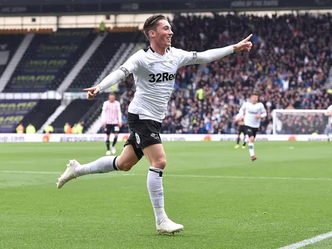 Sốc! Liverpool bị cưỡng đoạt "tiểu Torres"