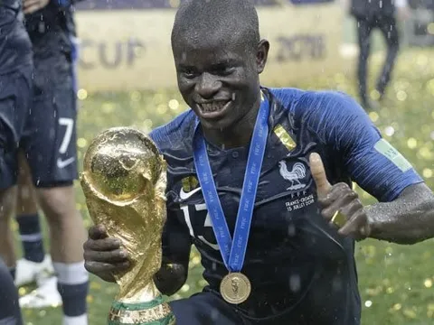 Kante: Từ vô danh đến "soái ca" nhiều danh hiệu