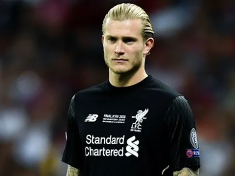 Alisson và Liverpool 'lên đồng', Karius phá vỡ im lặng