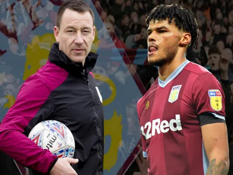 Kẻ từng 'hành hung' Ibrahimovic giờ là trò cưng của Terry